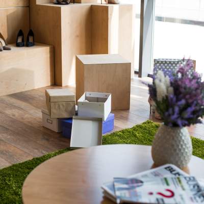 Flooring For Showroom: Enhancing Sales with the Right Choice